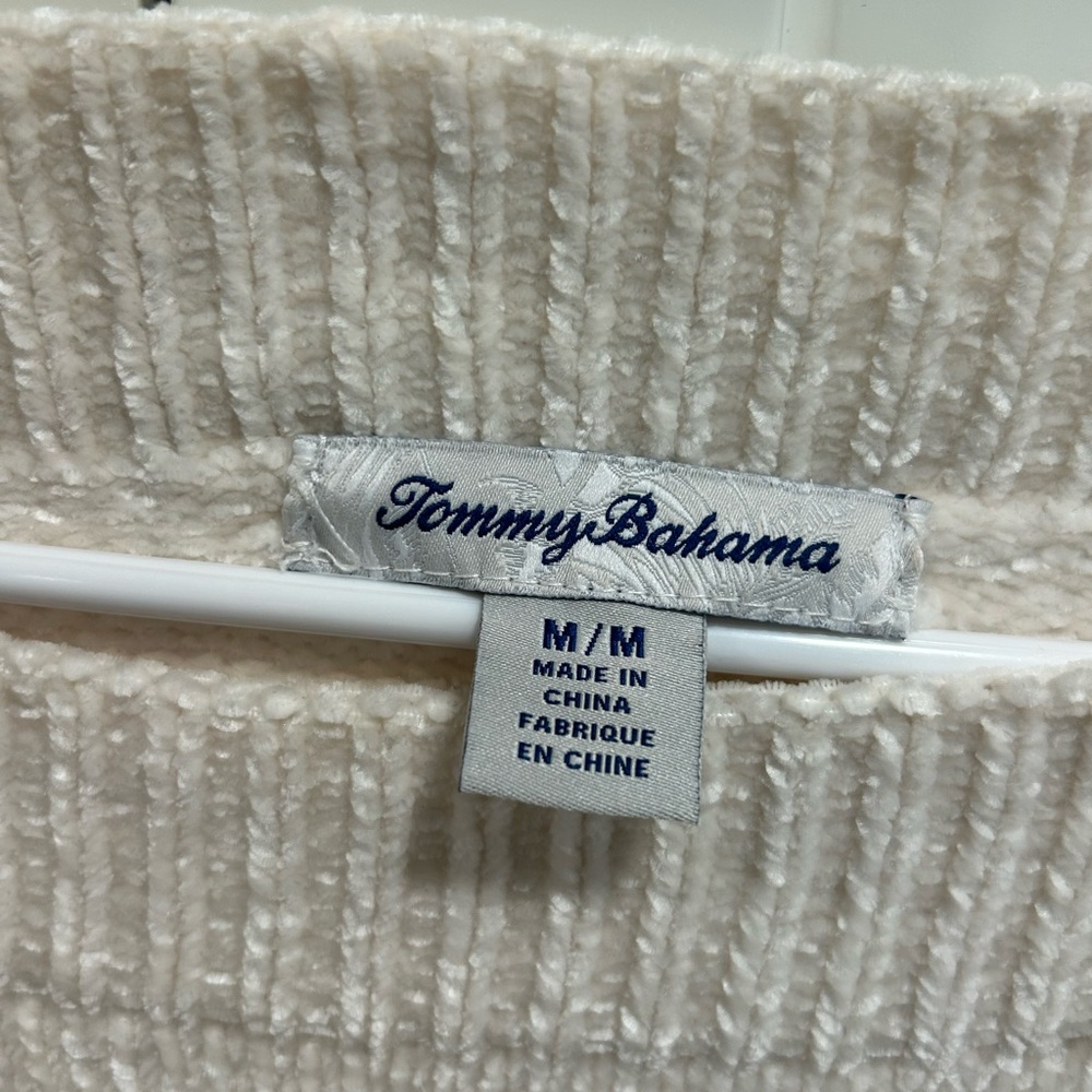 Never Worn Tommy Bahama Cream Sweater